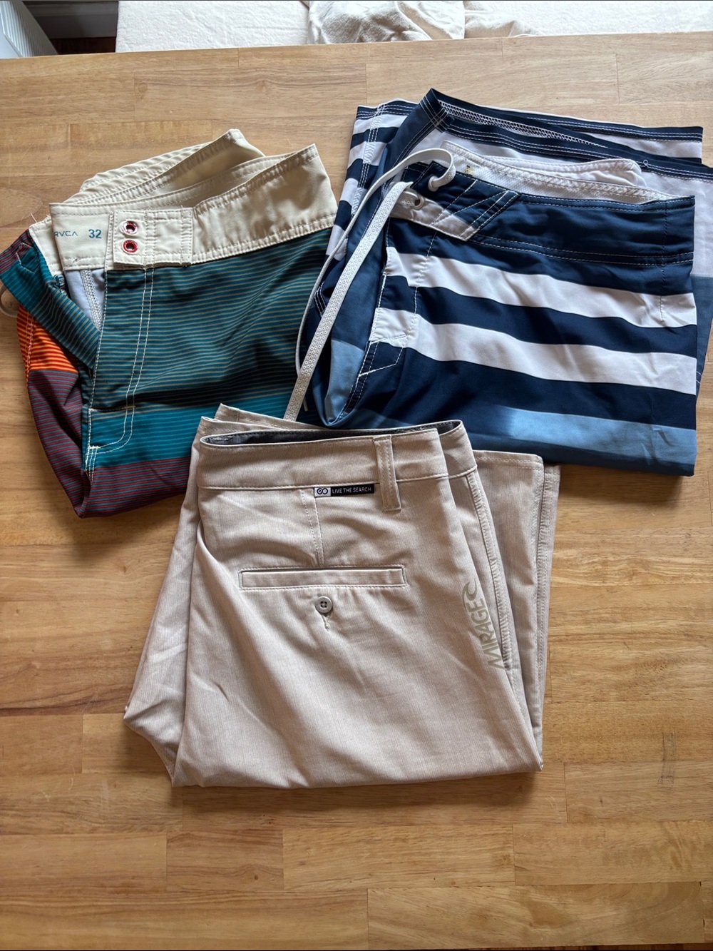 Set of 3 - Rip Curl, RVCA, Oakley board shorts (3-pack) size 32, 33